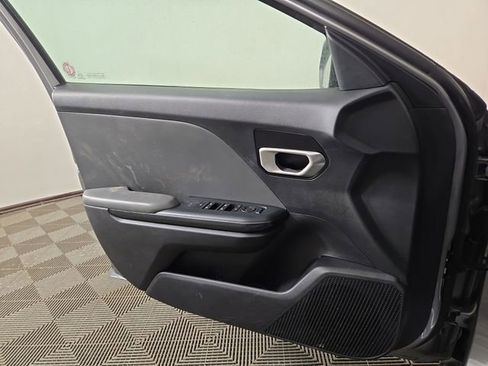 Certified 2025 Kia K4 LXS image 31