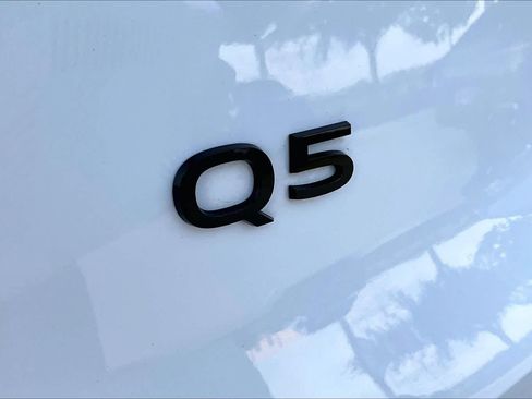 Used 2025 Audi Q5 Premium Plus w/ Premium Plus AWD/4WD image 34