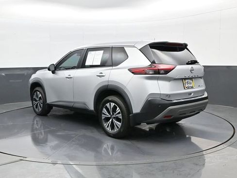 Used 2022 Nissan Rogue SV AWD/4WD image 7