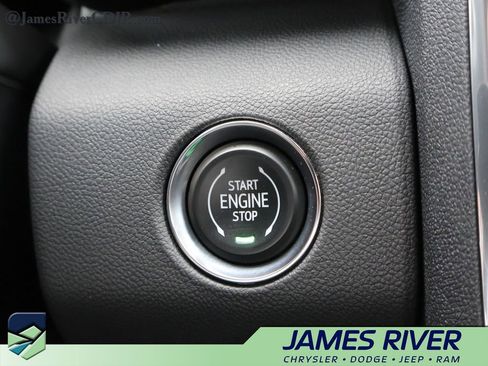 Used 2026 GMC Acadia Elevation w/ Elevation Premium Package image 33