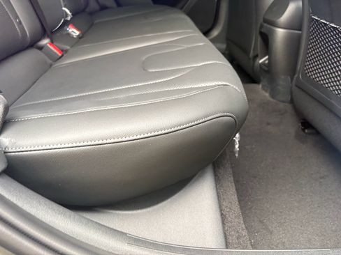 New 2026 Hyundai Elantra Limited FWD image 23