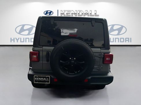 Used 2023 Jeep Wrangler Unlimited Sport AWD/4WD image 5