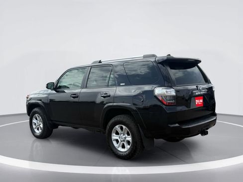 Used 2024 Toyota 4Runner SR5 AWD/4WD image 3