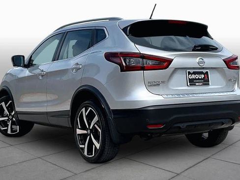Certified 2022 Nissan Rogue Sport SL w/ Premium Package AWD/4WD image 12