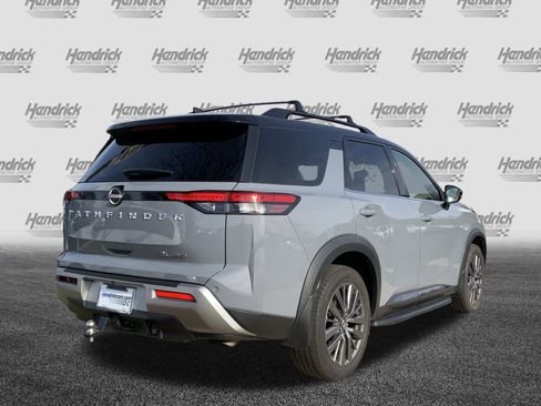 Used 2022 Nissan Pathfinder SL w/ SL Premium Package image 10