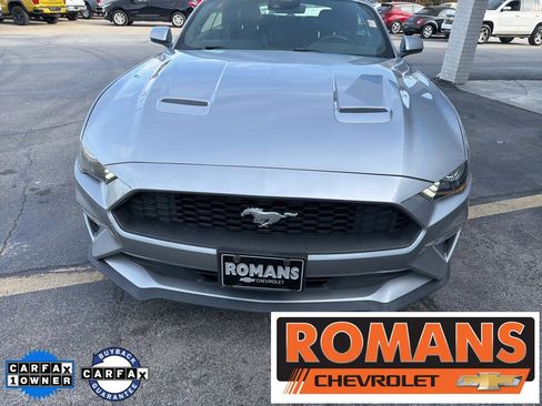 Used 2022 Ford Mustang Premium image 10