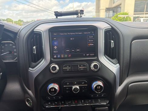 Used 2019 GMC Sierra 1500 SLT AWD/4WD image 37