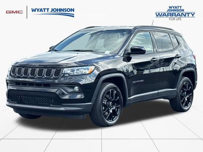Used 2025 Jeep Compass Latitude w/ Convenience Group