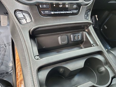 Used 2020 Chevrolet Tahoe Premier image 33