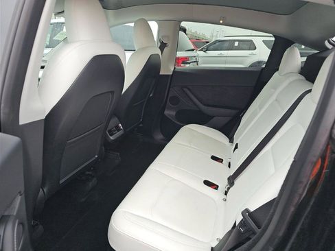 Used 2023 Tesla Model Y Performance AWD/4WD image 11