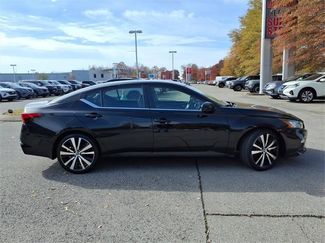 Used 2022 Nissan Altima 2.0 SR video 2