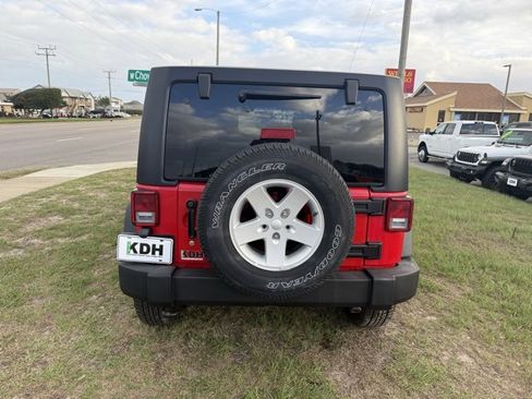 Used 2018 Jeep Wrangler Unlimited Sport S image 6