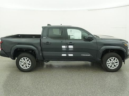 New 2025 Toyota Tacoma SR5 image 11