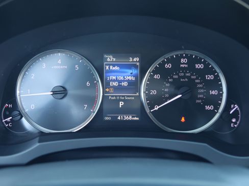 Used 2017 Lexus IS 200t image 19