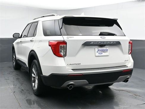 Used 2022 Ford Explorer Limited w/ Equipment Group 301A image 11