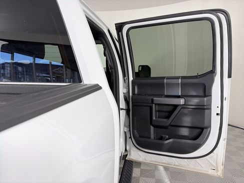 Certified 2019 Ford F150 XLT w/ Equipment Group 302A Luxury image 28