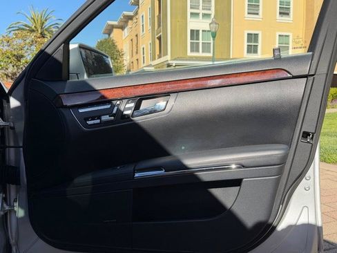 Used 2010 Mercedes-Benz S 550 image 63
