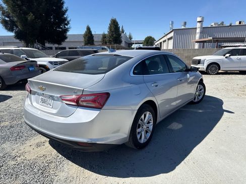 Used 2022 Chevrolet Malibu LT FWD image 5