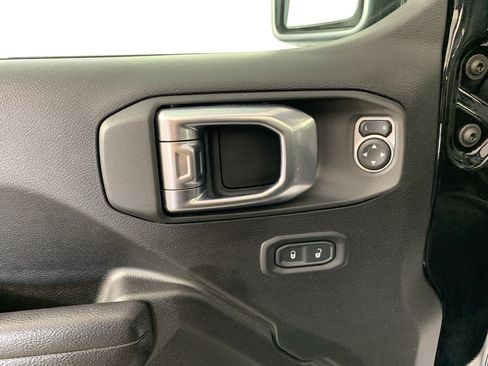 Used 2023 Jeep Wrangler Unlimited w/ Sun & Screen Package AWD/4WD image 14