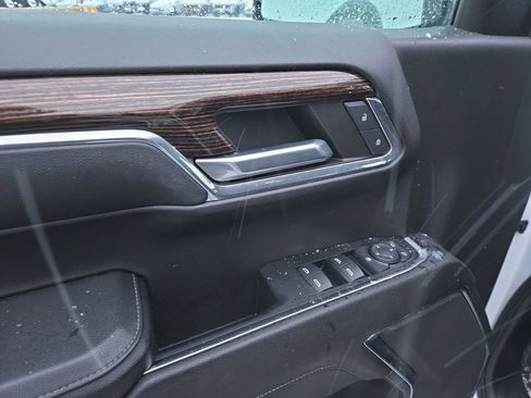 Used 2023 GMC Sierra 1500 Elevation image 10