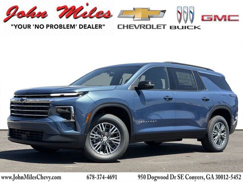 New 2026 Chevrolet Traverse LT image 1