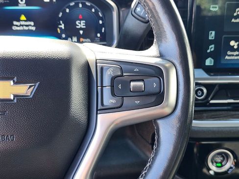 Used 2022 Chevrolet Silverado 1500 LT AWD/4WD image 27