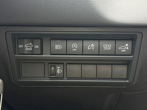 New 2026 Toyota Tundra Limited AWD/4WD image 22