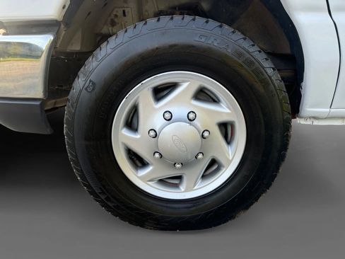 Used 2012 Ford E-350 and Econoline 350 Super Duty w/ Class I Trailer Tow Pkg image 30