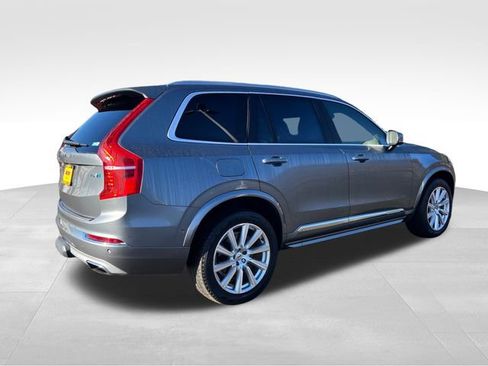 Used 2017 Volvo XC90 T6 Inscription w/ Vision Package image 10