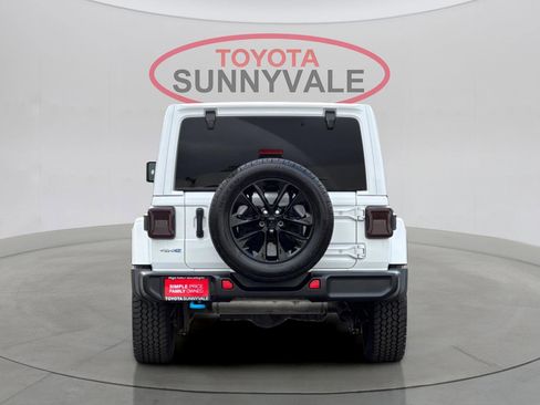 Used 2024 Jeep Wrangler Unlimited Sahara image 8