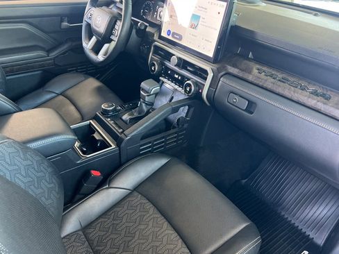 Used 2024 Toyota Tacoma Limited w/ Limited Package (LT) image 12