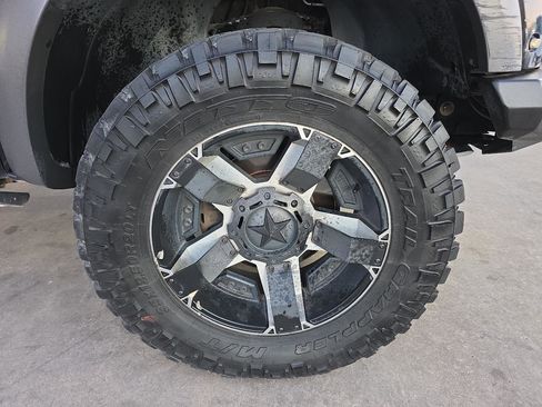 Used 2014 Ford F150 Raptor w/ Equipment Group 801A Luxury image 32