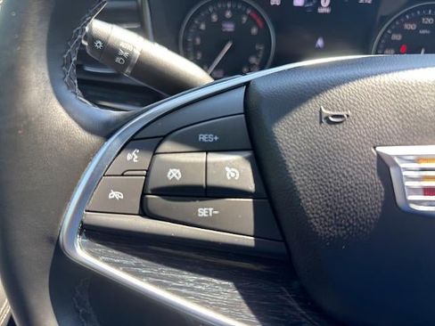Used 2025 Cadillac XT5 Premium Luxury w/ Technology Package AWD/4WD image 31