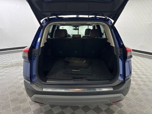 Used 2023 Nissan Rogue SV w/ SV Premium B Package image 19