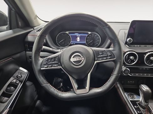 Used 2024 Nissan Sentra SR w/ SR Premium Package FWD image 10