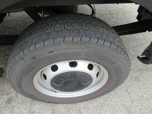 Used 2019 Ford Transit 250 130 Low Roof image 29