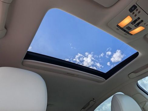 Used 2011 Lexus IS 250 w/ Premium Pkg Value Edition image 21