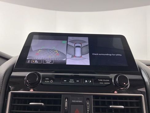 Used 2023 Nissan Armada SL image 25