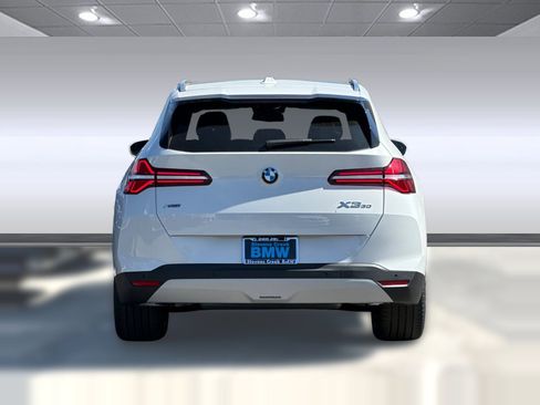 Used 2025 BMW X3 xDrive30i w/ Convenience Package image 9