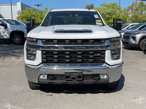 Used 2023 Chevrolet Silverado 2500 LT w/ Convenience Package AWD/4WD image 2