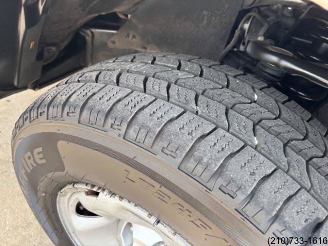 Used 2022 Toyota Tacoma SR RWD image 28