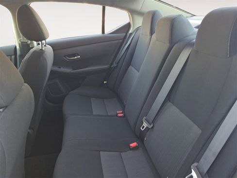 Used 2023 Nissan Sentra SV image 5