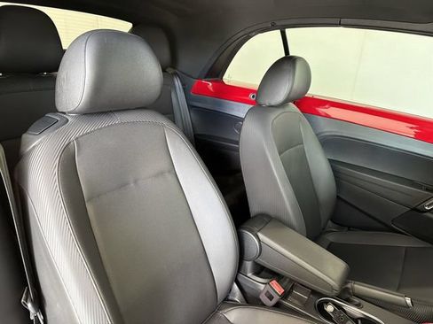 Used 2018 Volkswagen Beetle 2.0T S FWD image 17
