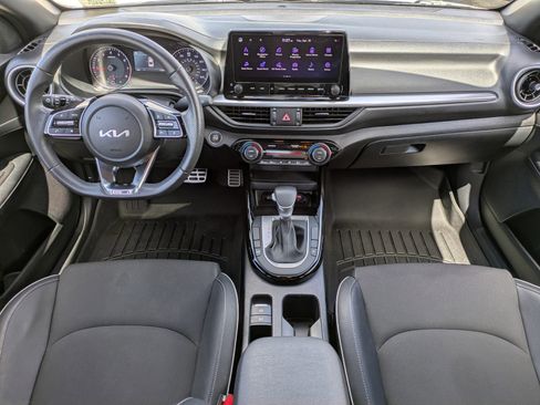 Certified 2024 Kia Forte GT-Line image 11