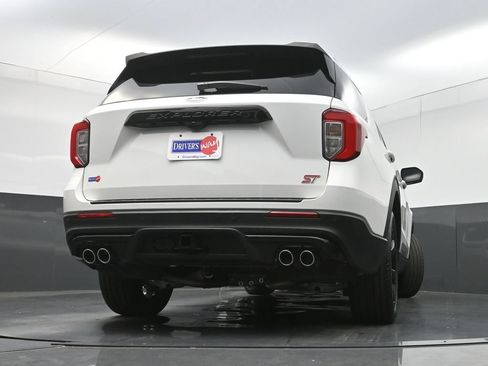 Used 2023 Ford Explorer ST w/ Equipment Group 401A AWD/4WD image 31