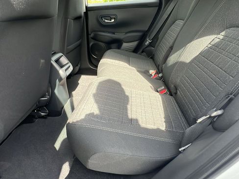 New 2025 Honda HR-V LX image 18