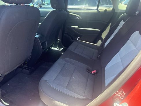 Used 2024 Chevrolet Trax LS w/ LS Convenience Package FWD image 18