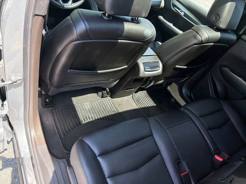 Used 2023 Cadillac XT6 Luxury AWD/4WD image 38
