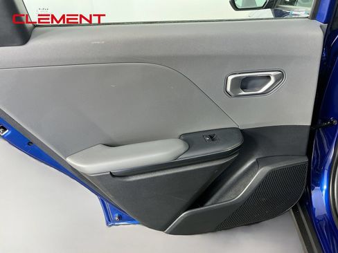 Used 2025 Kia K4 FWD image 28