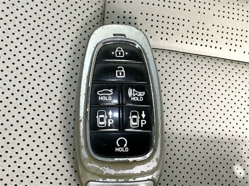 Used 2022 Hyundai Sonata Limited w/ Cargo Package image 18